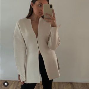 NWOT Zara BLOGGER'S FAV Cream Women's Sweater